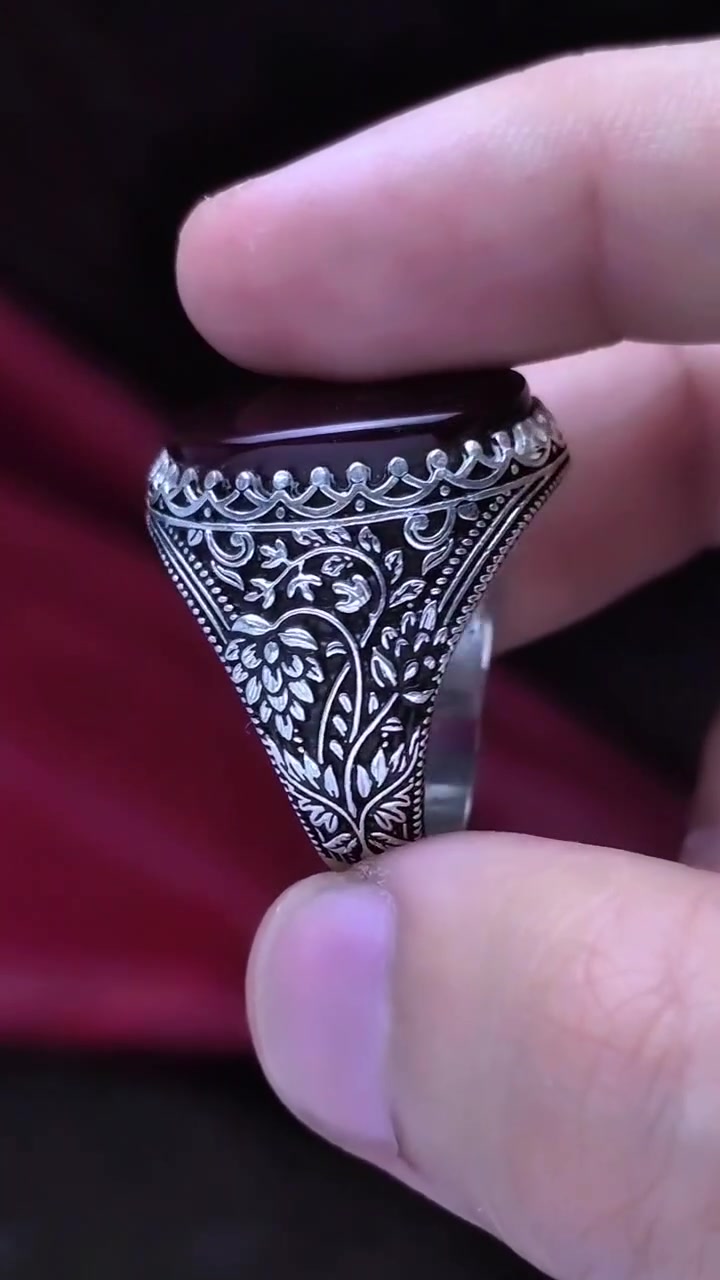 💎 كن ذاك المميز وأقتني خاتمك 💎 

يوجد لدينا أشكال عديدة ومميزة


**إذا كنت صاحب هذا الإعلان وتريد حذفه لأي سبب، رجاءا أرسل رسالة إلى الدعم الفني**