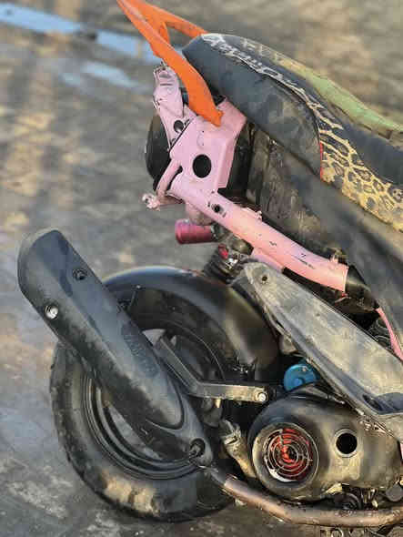 سلام عليكم 
ماكس عدله مال لعب للبيع 
مكينه ٥٥
كلجات رياضي 
شاصي وردي
دبل رياضي 
قطره مال دهن رياضي 
شلعه ومعدل فول 
صلنصه FM
السعر ٣٥٠ وبيها مجال 
مكاني محموديه حي الجزائر 
***********
