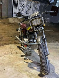 مطور البيع  موديل2021خمه كير5.    07702024199