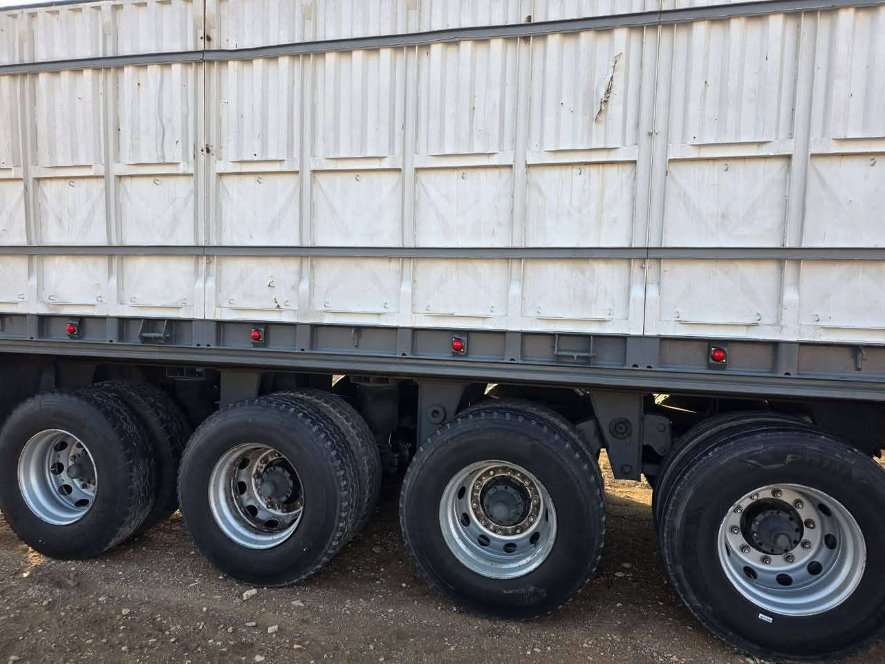 عربانه نجمه وكيربي للبيع طخم تاير دناكير سكانيه ثنين رفاع شاصي 14 الموقع موصل ناحيه وانه هاتف  *********** بيه واتساب مكلف بالنشر
