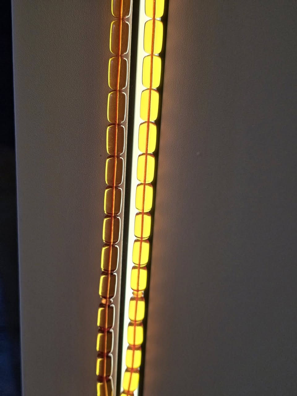 السلام عليكم فاتوران شفاف ذهبي تخريم سوبر جراخة يدويه تمليكه لوكو وتوقيع عدد الخرز 45خرزة وشاهد سبير ايضاً دبل فاصل السعر 85الف للطلب الرقم ***********واتساب
