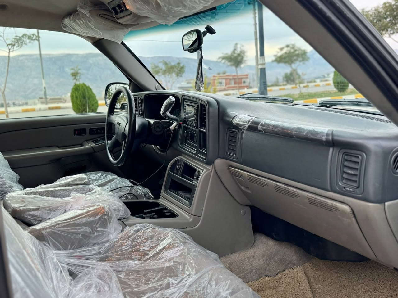 ‎سلام عليكم اخوان.  الله يبارك فيكم.  ويحفظ الجميع.  والكل على راسي🌹

                          🇺🇸GMC YUKON 2006 🇺🇸

مواصفات يوكن فول مواصفات ماعدا فتحة 

اداوات (بدون رقم) عدلة بدون كص

ماشية 200 الف محرك گير شرط

٤ تايرويل جديد حدادية جديد 

سيارة جديد ماشاءالله تبارك الله 

سعر:٨٣ ورقة

مكان سيارة/سليمانية-دربنديخان

عربي/***********
كوردي/***********
