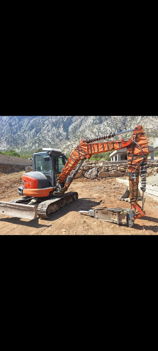 هذە الحفارة معروضة للبیح 57
ئەم حەفارە کابوتە بۆ فرۆشتن57
ژ.م/***********
