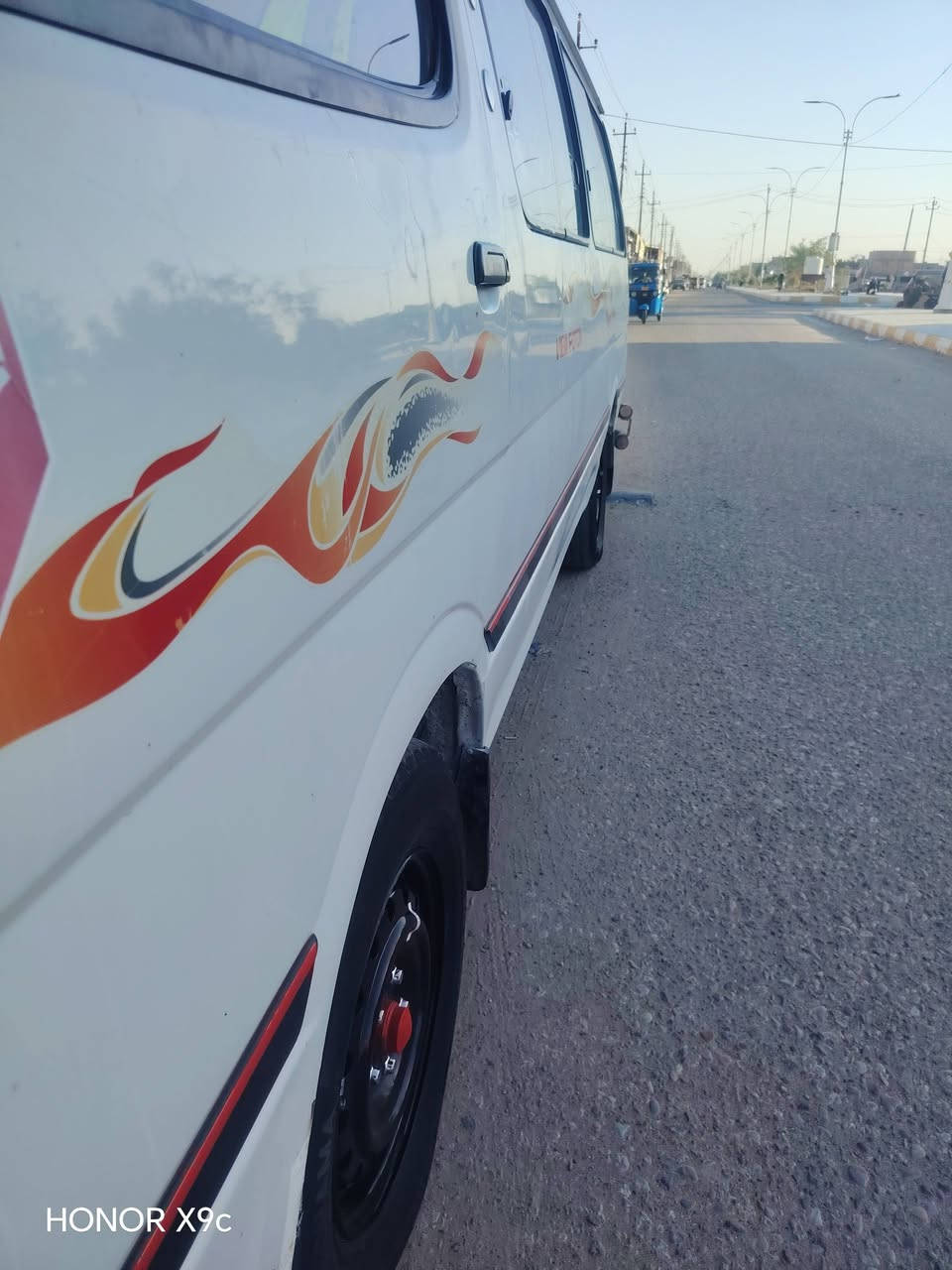 سلام عليكم فتون ١٤ موصليه رقم  مثنى  سنويه عظم عاج رقم شاصي موجود   سياره مكفوله من ضربه وصبغ  مكينه وكير وكسن مكفولات حداديه امامي خلفي كهربائيات كله شغاله  تخم تاير  دوشمه  مكان ناصريه قضاء رفاعي سعر ٣٨ وبيه حك جيه للاستفسار الاتصال على الرقم ***********
