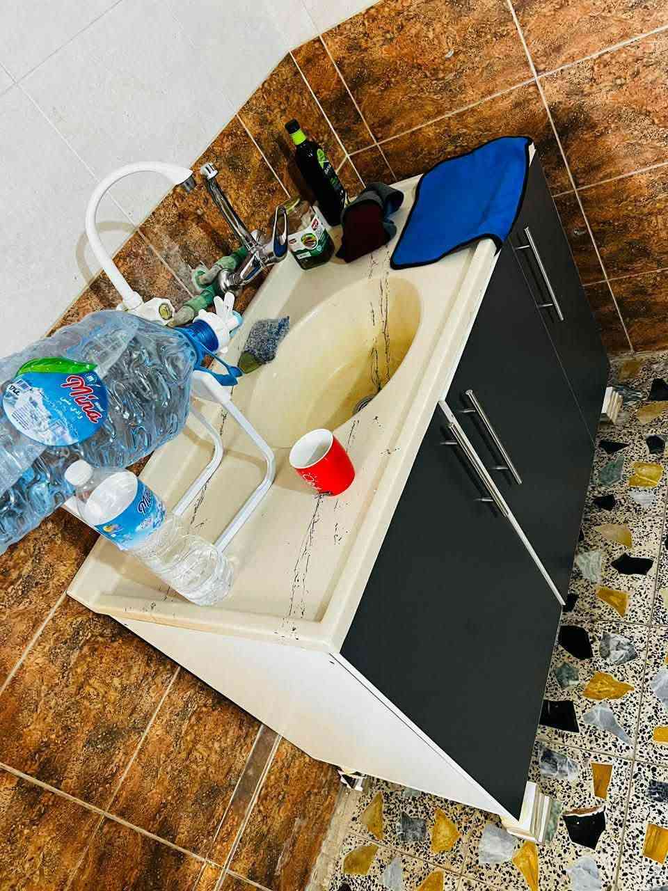 كونترات البيع عنوان حفرية ***********
