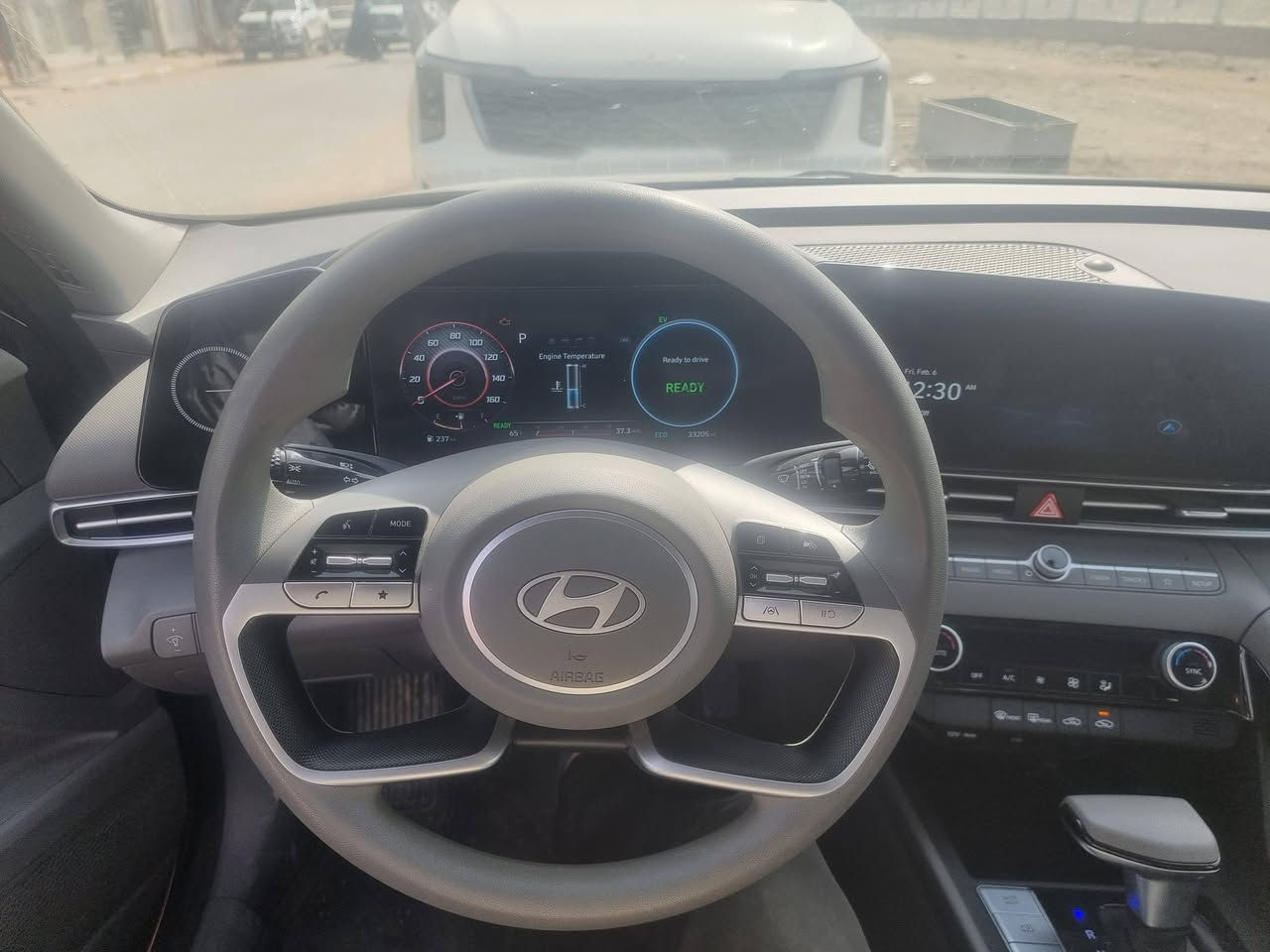 السلام عليكم
النترا هايبرد ٢٠٢٤ مكفولة كفالة عامة ماعدى الدعامية ماشية ٣٣م وارد امريكي فول مواصفات بإستثناء فتحة السقف موبايل ***********
