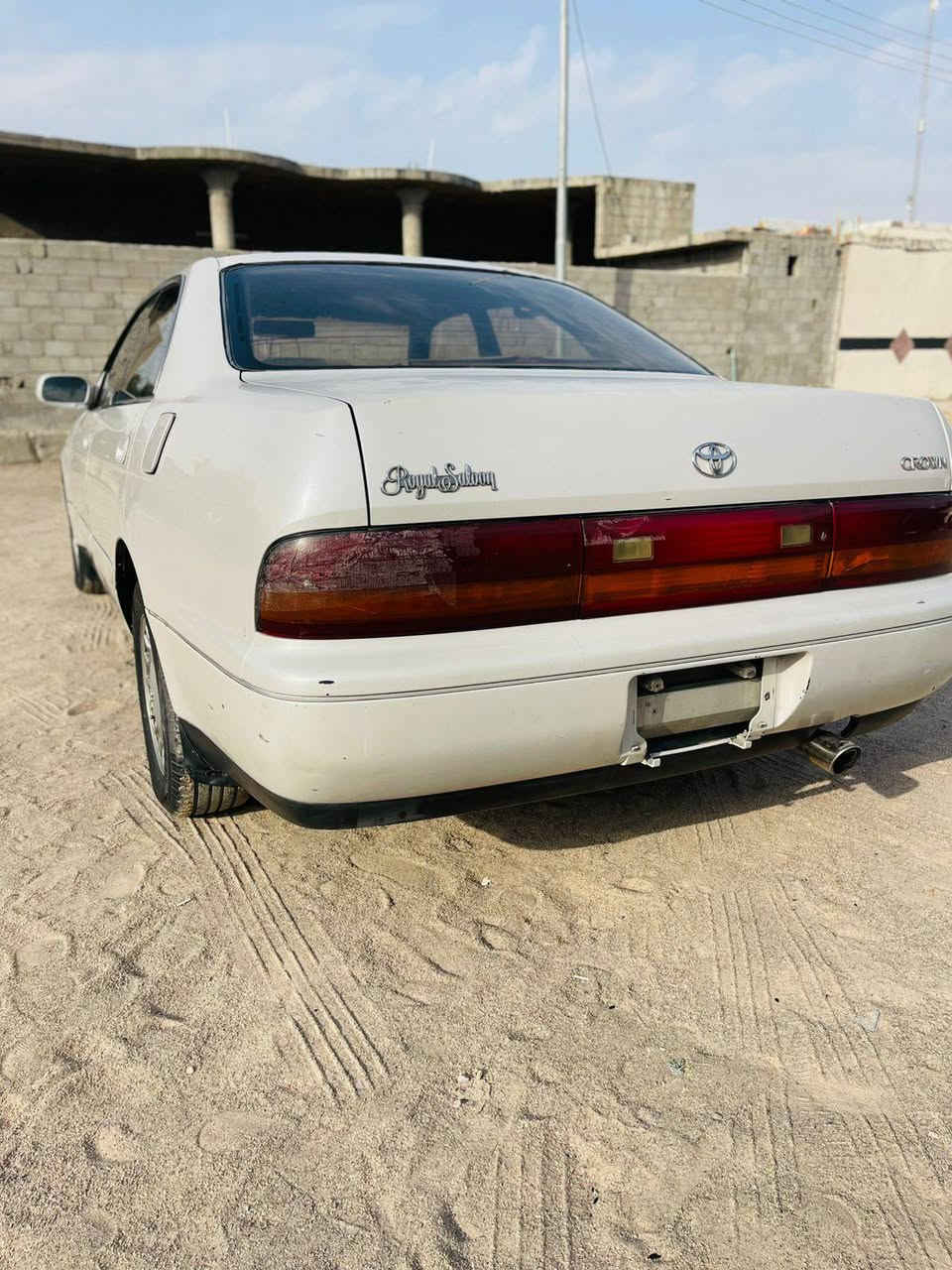 السلام عليكم سياره بطه موديل 92سيارة كفاله عامه من الكصه ومن النقل والعيب الشرعي مكينه 2500تخم تاير حداديه 80بلميه ومكينه وكير واكسل كفاله رقم بغداد وشرط تحويل ثاني يوم سياره بسمي العنوان البصره الزبير الشعيبه السعر 57وبيه مجال للشراي رقم الهاتف ***********
