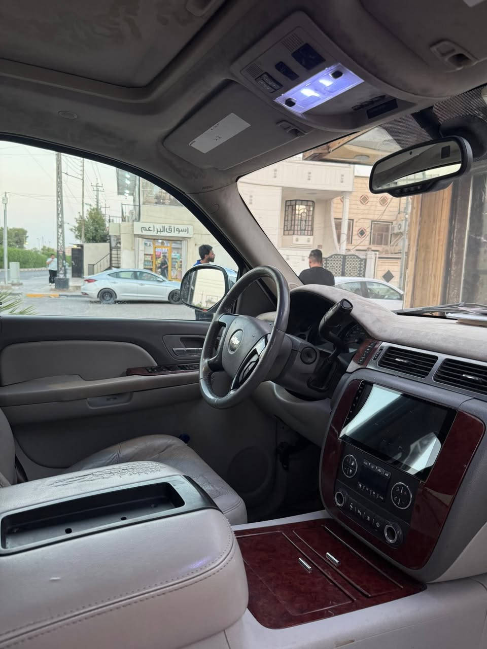 السلام عليكم تاهو 2007 Ltz فول مواصفات كلش حلوه مال جناي بصره تحويل عارضها 160 مستعجل ع بيعتها وبيها مجال قليل مكاني بصره جنينه 
رقم ***********
