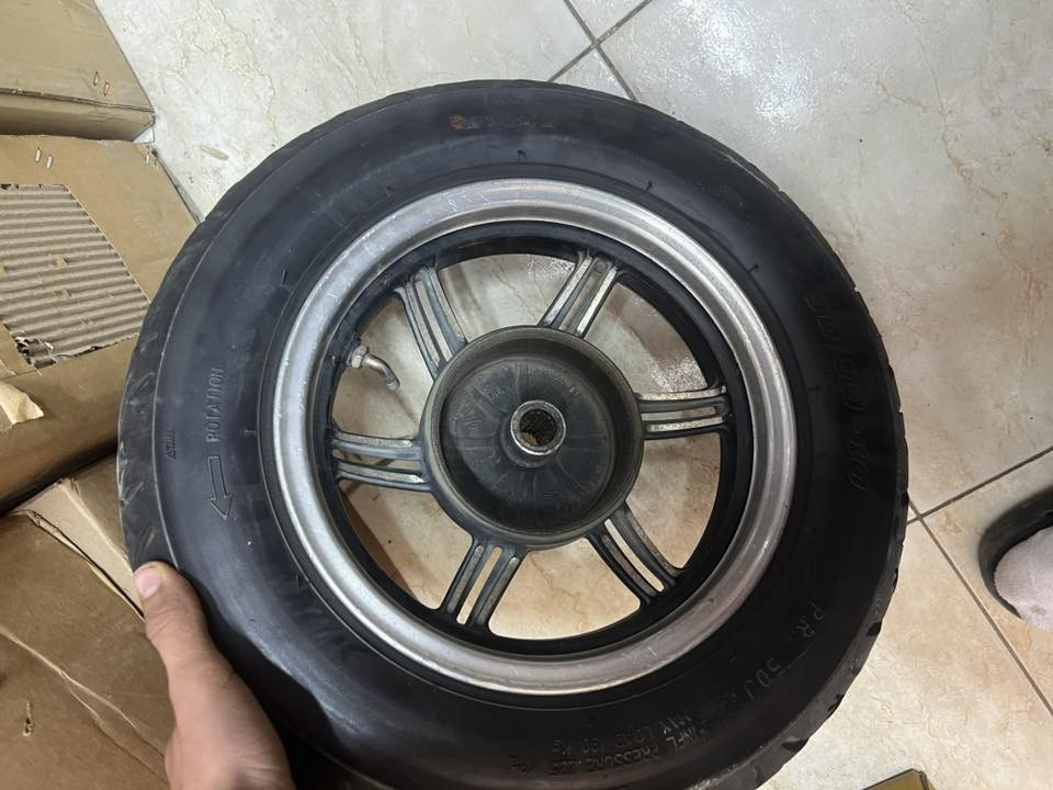 وياله نجمه بلادي تايرات جدد السعر 250 ***********
