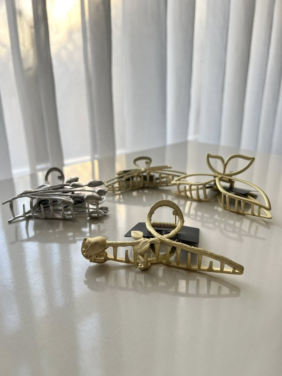 قراصات بألوان واشكال مختلفة بسعر الف ونص🌷🪞


**إذا كنت صاحب هذا الإعلان وتريد حذفه لأي سبب، رجاءا أرسل رسالة إلى الدعم الفني**