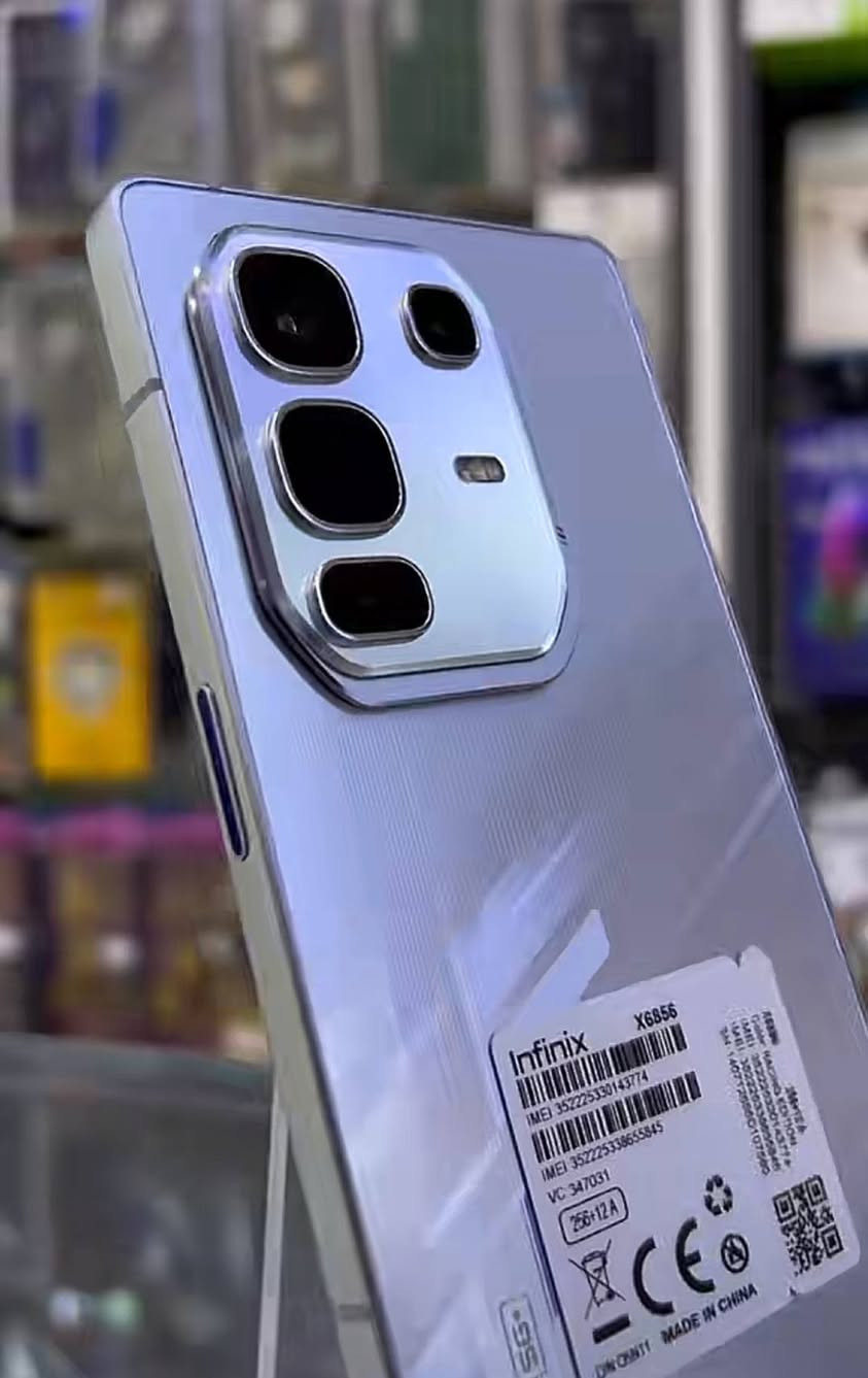 سلام عليكم
انفنكس نوت 50 برو بلس 5g 
ذاكره 256
البطاريه 5200 
فريم ببجي 120 
مستخدم قليل 
ملحقاته كامله السعر 330 وبي مجال جدا بسيط.


**إذا كنت صاحب هذا الإعلان وتريد حذفه لأي سبب، رجاءا أرسل رسالة إلى الدعم الفني**