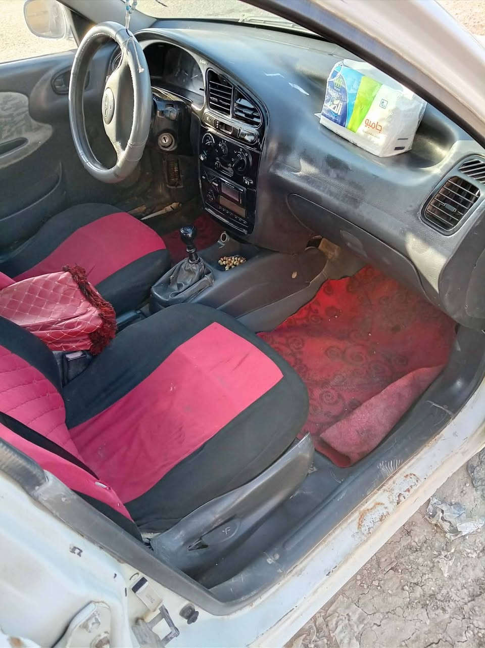 السلام عليكم . للبيع او مراوس حسب القناعه .دايو لانوس مديل ٢٠٠٠  رقم بابل مكينه خيط تبخير صدر حداديه جديد كهربائيات كله شغاله كير خير من الله .رقم انكليزي سنويه للشهر السابع .باسمي غرامات صفر . السعر ٢٥ مجال بصيط عنواني بابل هاتف *********** غير متواجد عل فيس .
