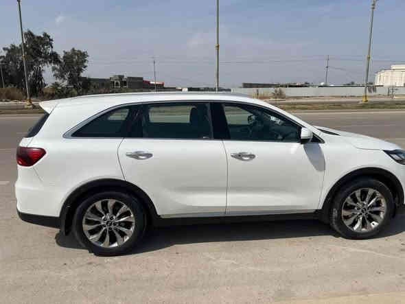 السلام عليكم 
سورينتو خليجي 2019  شكل 2020
رقم بغداد باسمي 
ماشية 114
6سلندر دوش
بصمة عدد 2
4 انظمه قيادة
شحن لا سلكي 
كامرة دوارة
كشنات كهرباء
حساسات امامي وخلفي
لايت عدسة زنون
لد ضباب
تحكم ستيرن
بردات خلفية
تبريد منفصل 
3قطع تبريد ثلج
7راكب
السعر 265 وبيها مجال قليل جدا
تحويل نفس اليوم للإتصال 
للتواصل خاص او الاتصال على
***********
العنوان بغداد الشعب بغداد
