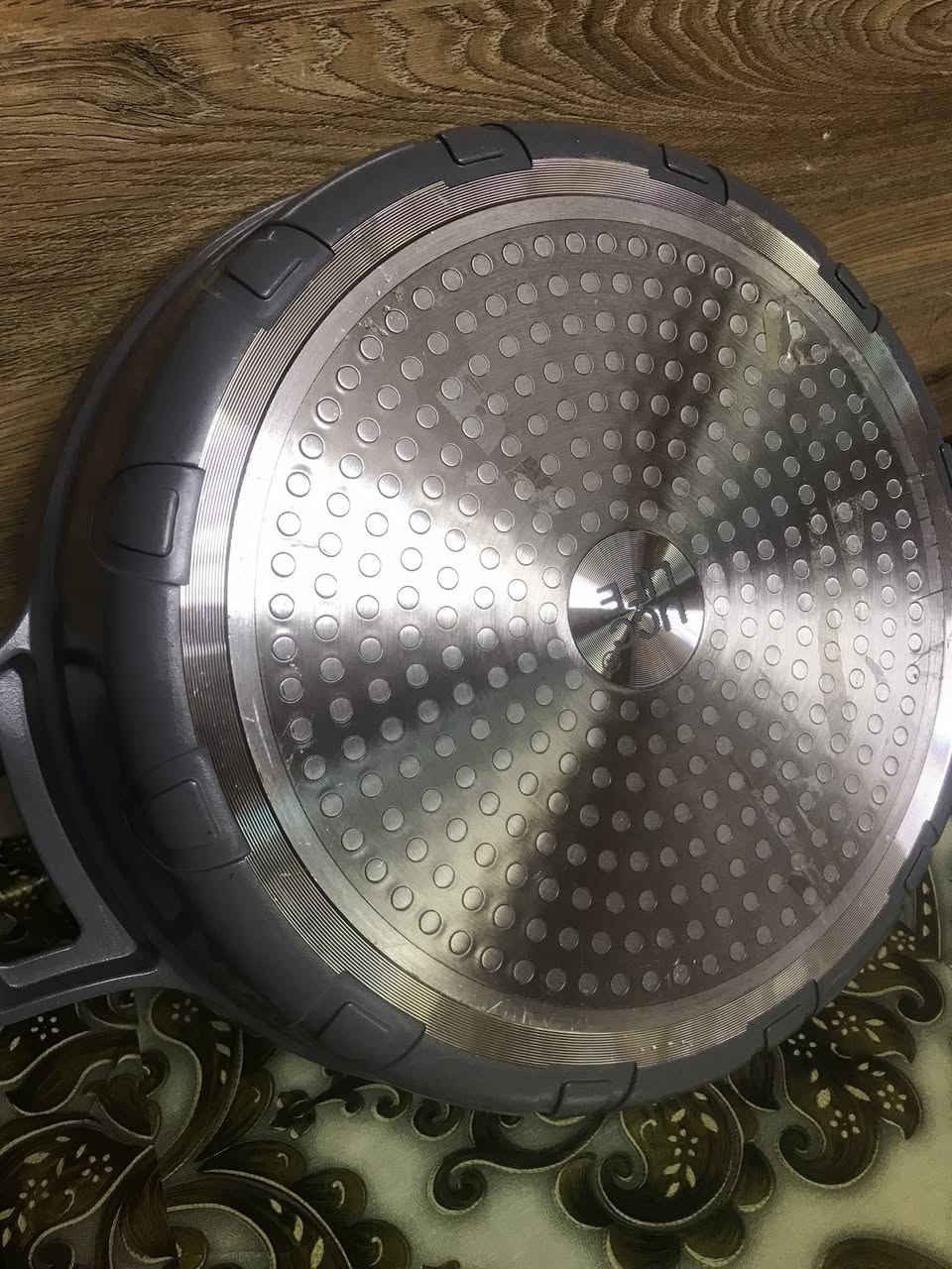 طاوات. كرانيت اصليات. جدد كبار. قياس ٢٨  القطعه ب١٨. عندي توصيل


**إذا كنت صاحب هذا الإعلان وتريد حذفه لأي سبب، رجاءا أرسل رسالة إلى الدعم الفني**