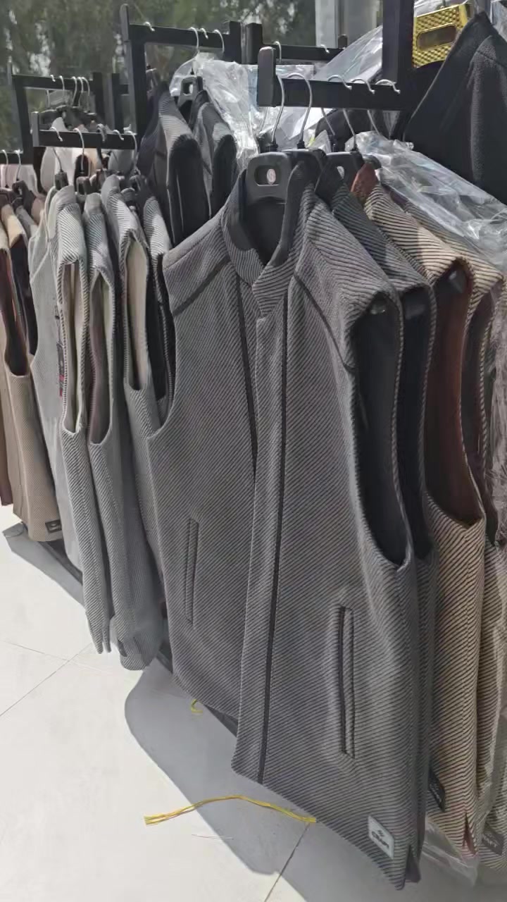 عرض خاص 

يلك رجالي وجهين #شرط_الاصلي

السعر #15الف

جميع القياسات متوفره 

  😍كل يوم موديل جديد وحصريأ
 🤲ورمضان كريم 😍

يوجد #جمله_ومفرد 

السعر 15

العنوان
الموصل - حي الحدباء - سايدين الصورة - مقابل ماكولات فلافلجي قرب جامع رجبو

حرك السوك حرك ابو حيدر


**إذا كنت صاحب هذا الإعلان وتريد حذفه لأي سبب، رجاءا أرسل رسالة إلى الدعم الفني**