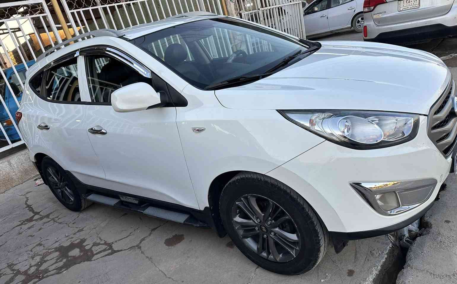 توسان ٢٠١٠ خليجي مكفوله من الصبغ فقط مكان واحد بارد گير محرك على وضع الشركه تحويل مباشر 
للاستفسار ***********
مكان سامراء
