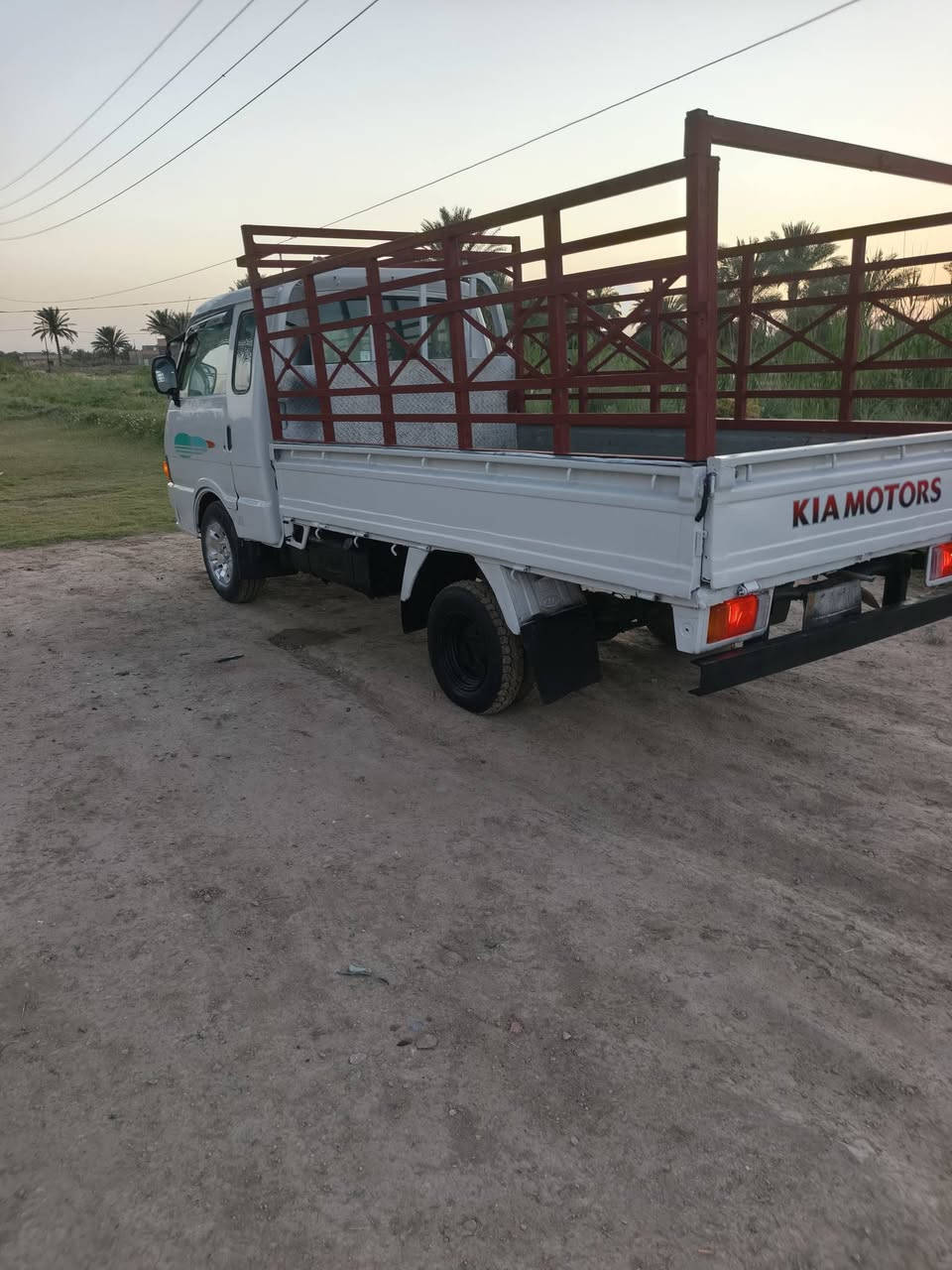 السلام عليكم كيه بنكو للبيع موديل 94 رقم بغداد سنويه جديده مشروع وطني سيارة مكفوله مكينه كير واكسل وشاصي حداديه كهربايات تخم تاير 7 جنكال السعر 52 وبيه مجال مكان بابل 
الرقم //***********
