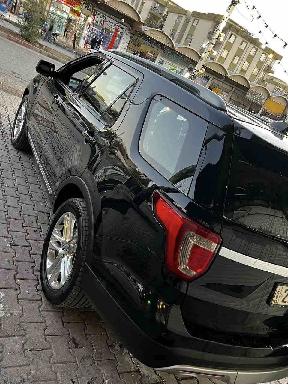 فورد اكسبلور 2017 XLT فول مواصفات دبل اكسل
1️⃣دبل بانوراما كهربائي 

2️⃣رادار 360 

3️⃣شاشة +كاميرا 

4️⃣حساس امامي خلفي 

5️⃣ويل كروم 20

6️⃣محرك 6سلندر 

7️⃣بصمة كود ابواب 

8️⃣ زجاج اوتوماتيك 

9️⃣صندوق شفط كهرباء

🔟لايتات ليد 

⏸️ سبعة راكب كشن جلد 

ماشي 109 الف مايل بيها طختين خفيفة امامي وخلفي السونر مرفق 

السعر (190$) قابل للتفاوض 

الاتصال واتس اب او ماسنجر متوفر 

***********

— في ‏‏السليمانية‏‏.
