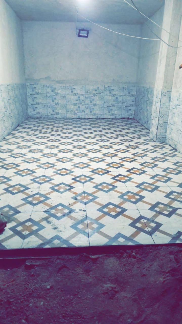 خلفه سيراميك بورسلين ايش يخطربالك من ديكوارت من رمادي متواجد بالقادسيه***********
