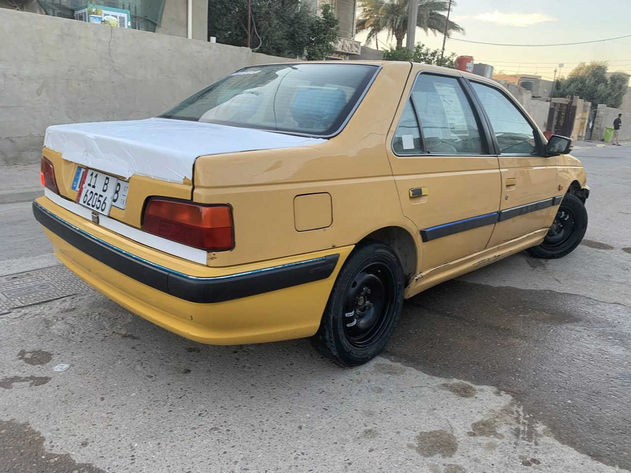 للبيع بيجو 12 رقم دولي سنويه جديده مصفره تحويل مباشر كير مكينه مكفولات تبريد ثلج تخم تاير جديد صدر امامي وخلفي جديد السياره جاهزه مكفوله من الضربه والصبغ والتبديل كفاله عامه عنوان بغداد السعر33هاتف ***********
