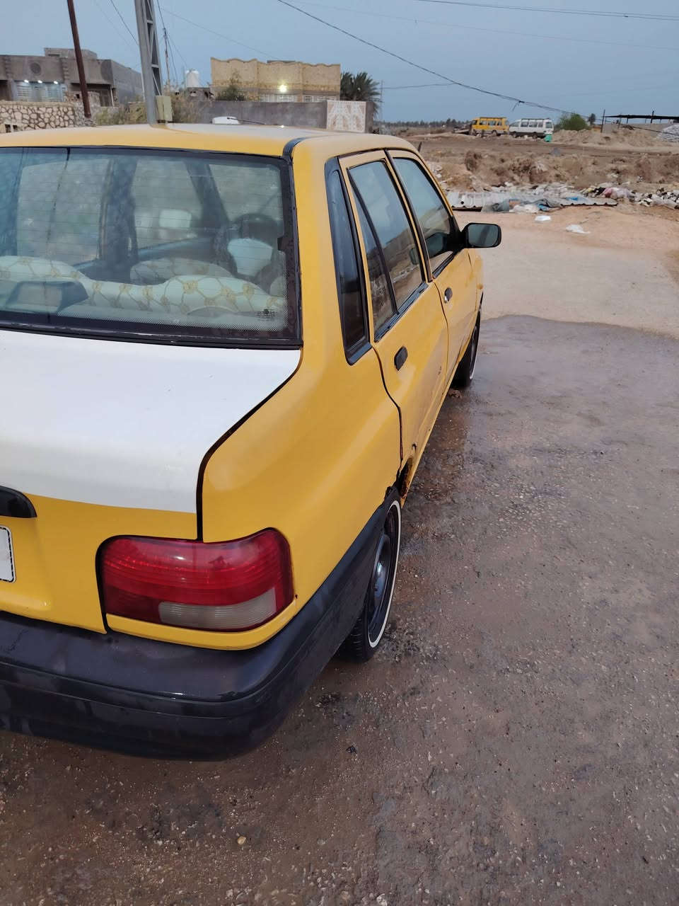 السلام عليكم للبيع سايبا موديل 2011   تخم تاير كير مكينه خير من الله سياره
شرط المداور مصفره غرامات عليه هيئه ٤٥ الف فقط
السعر ٢٥ وبيه مجال بسيط 
لستفسار على رقم ***********
