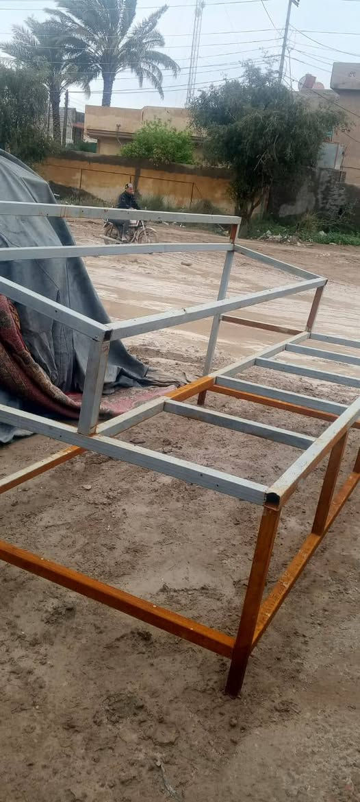 سلام عليكم ميز مدرج المكان ديالى بعقوبه رقم الهاتف ***********
