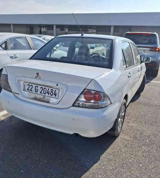 السلام عليكم
للبيع لانسر بومه خليجي 2010 لون ابيض 
رقم اربيل الدولي بأسمي شخصيا 
وسنويته لغاية 2031 وهزة وبراد كله جديد 
ماشية 161 الف كيلو فقط حقيقي 
السياره بيه قطعتين صبغ فقط بدون دواخل 
باقي السياره مكفوله كفاله عامه 
كير اوتماتيك والمحرك والكير مكفولات 
بدون تنقيص بدون تبخير 
ومواصفاته مال لانسر المعروفه
ويل كب كير اوتماتيك 4 جام كهرباء حساسات خلفيه وغيره 
السياره جاهزة وبدون اي مصرف 
سعره 88 وبيه مجال بسيط للشراي
مكاني طوز خورماتو 
***********
