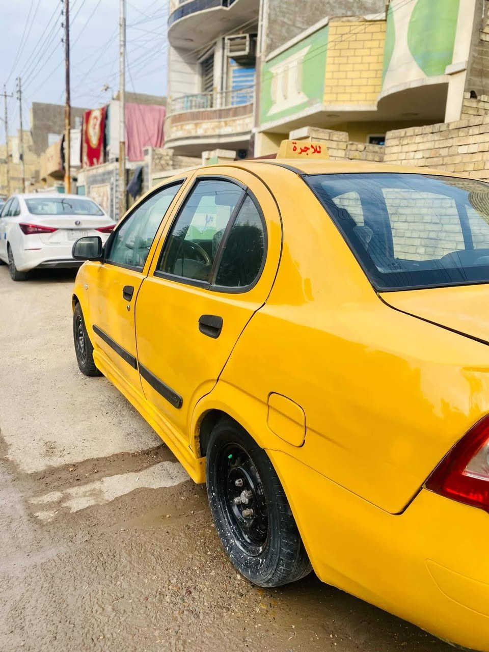 السلام عليكم طيبه موديل 2015 مصفره هيئه وغرامات سنويه لسنه ال2028 نضيفه مثل ماواضح بالصوره لسعر 33 وبيه مجال بسيط للاستفسار *********** مكاني الدوره شارع 60
