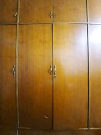 غرفة خشب • تحتاج صبغ • الزعفرانيه الاربع شوارع