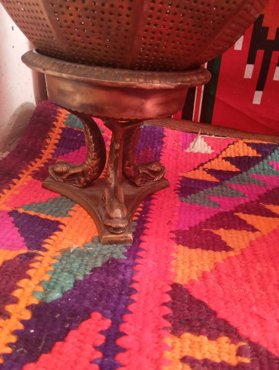 سلام عليكم مبخره نحاس قياس ٤٢ سعره ٧٥ الف مكان اناصريه قضاء ارفاعي ***********
