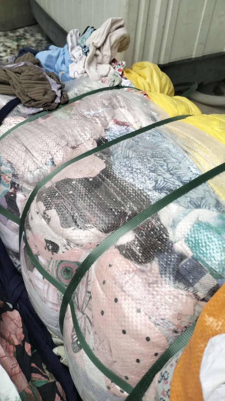 شليف ابيع بي يطلع بدي نساىه وبجامه وسترابلس يعد من ميه وسبعين الي ميه و80


**إذا كنت صاحب هذا الإعلان وتريد حذفه لأي سبب، رجاءا أرسل رسالة إلى الدعم الفني**