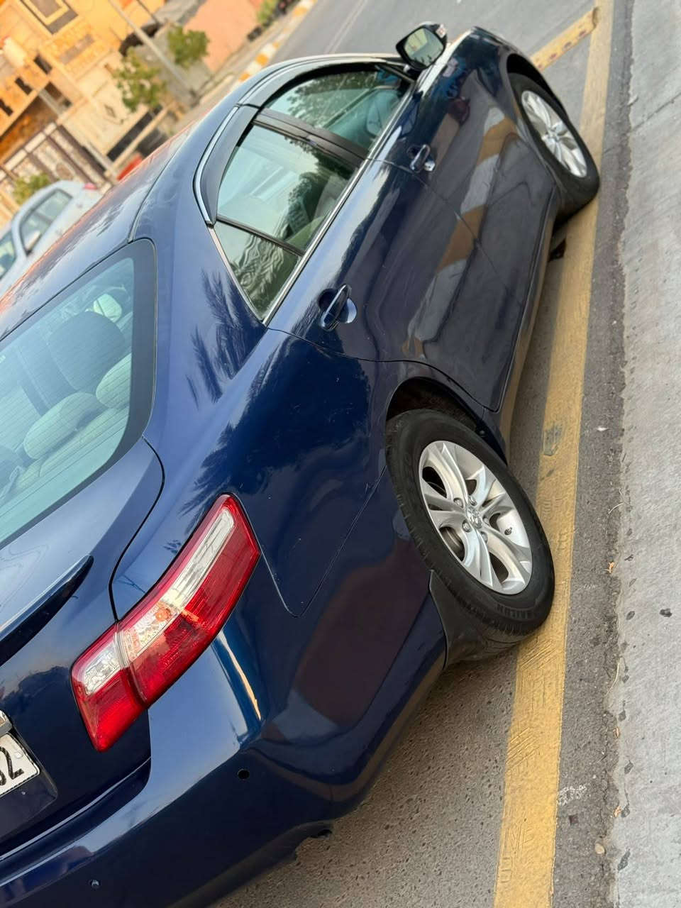السلام عليكم   
اللهم صل على محمد  

 مTOYOTA كامري امريكي 2008
  
   شرط التحويل رقم بغداد دولي دولي
 
محرك 4 سلندر     2400 
   

 
بيها السياره بيها صبغ اقل الحزام ابيع حزام اثر جراد فقط سياره مال جناي السياره    ليبل واحد عدا البنيد مبدل بدون دواخل 

كهربائيات كلها شغاله
  محرك  كير كفاله 
كشن كهرباء 
تحكمات بالستيرن مثبت سرعه حساسات خلفيه
اشاير بل المري كلشي بيها شغال غرفه مخمل على وضع الشركه 
 السياره كلش نضيفه ومتعوب عليها 
 باتري جديد  اصلي 
  تبريد منضومه كلها ع البلاد تبريدها ثلاجه 
تدفئه شغاله 
تخم تاير  
سنتر لوك  السياره  
    
تجي تفحص وتقتنع واني حاضر 
        
العنوان الانبار الفلوجه 
 …السعر 88   
بدون مراوس بدون اقساط بيع نقد فقط 
 الشراي يتصل📞 وحياكم الله  اخوتي‏
***********
***********
