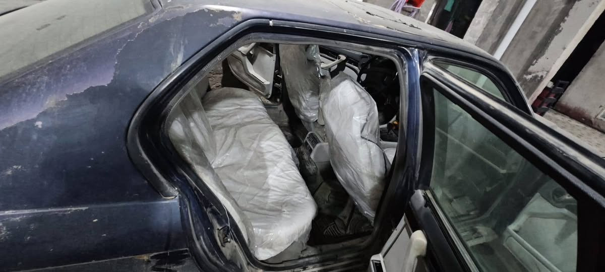 السلام عليكم بي ام دبليو للبيع كيره ياخر بل اول ول ثاني ول باقي النمر عادي اني ابيع هل موجود دعاميته موجوده ابيع رقم بغدلد موازي مالكه اني مكاني حله الحمزة الغربي السعر ٢٣ورقه وبيه مجال عليه غرامه 500ينكطعن منه ***********
