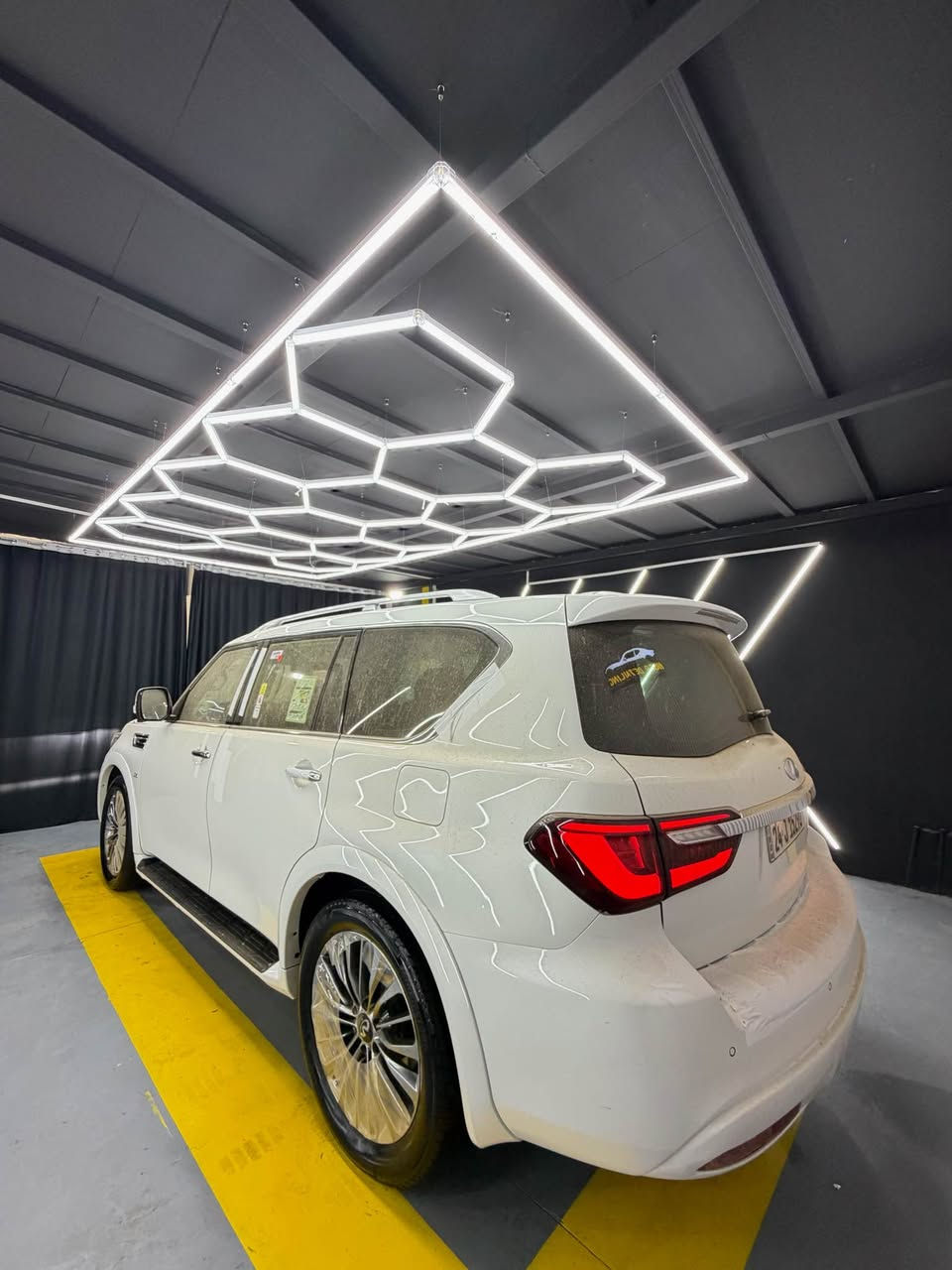 ‎السلام عليكم ✋🏻

‎نيسان انفنتي QX80 خليجي وكالة سردار 
‎محرك ٥.٦ المرغوب  
——————————————————
‎السيارة جديدة جدا و احلى من الصور السيارة كفالة عامة حتى الدعميات بدون صبغ كير و محرك كفالة حدادية و تايرات جديدة سنوية جديدة تحويل بشرط 
————————————————-
‎موديل / ٢٠١٩  عداد المسافة / ٨٥ الف كم حقيقي شرط
———————————————————————-
‎السعر / ٣٤٠ ورقة ماكو هيج سعر بهيج نظافة 
———————————-
‎للاستفسار / *********** 
————————————
‎مواصفات بلاتنيوم فول 
‎فتحة ، خمس كاميرات  ، بصمة ، رادار امامي خلفي)
‎حساسات ، داخل مشمشي ، شاشات DVD ، ثلاجة ، 
‎صندوق كهربائي ، تشغيل عن بعد ، تحكمات ستيرن ، فور ويل ) السليمانية, العراق
