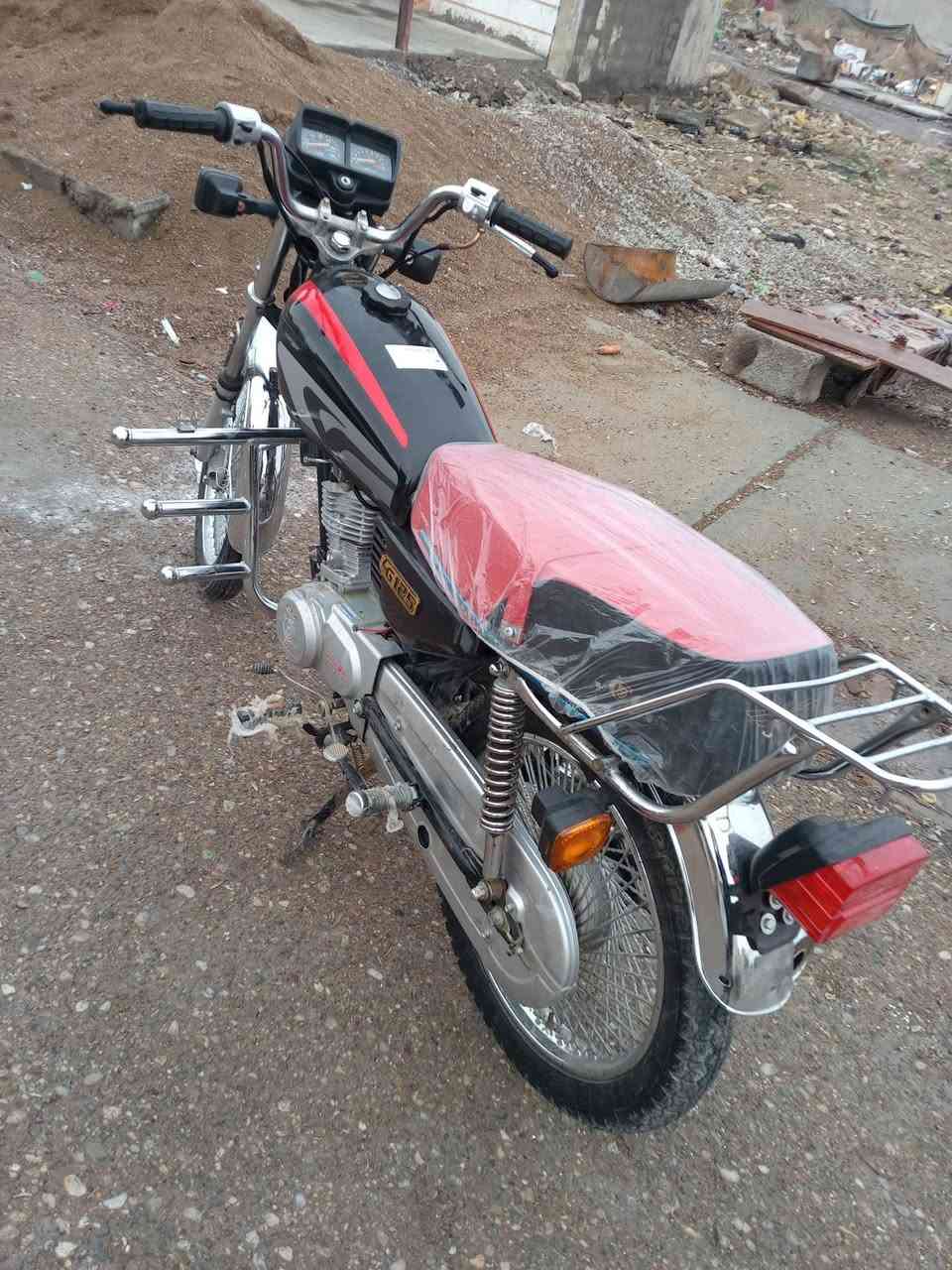 دراجه للبيع نامه برو/نضيفه 
مكينه جديد
موديل /23
هاتف/*********** بي بس وتساب
العنوان شهربان المقدادية
سعره500وبيهامجال
