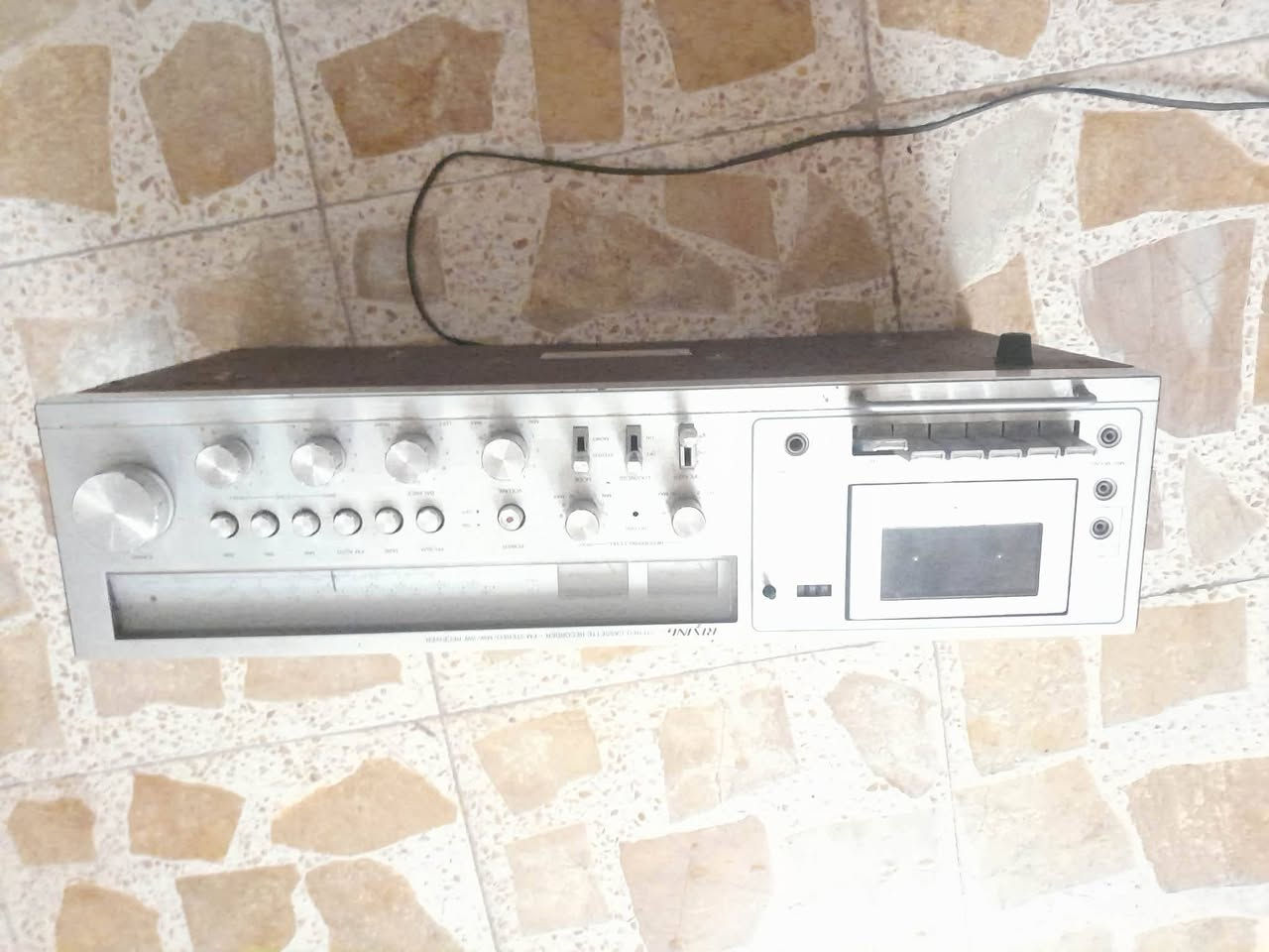 السلام.عليكم مسجل راديو شغال علفحص مسجل قوايش مكطعه جهاز اخو الجديد قيم بليرضي الله مكاني عبيدي حي الرئاسه لا يوجد توصيل اكرر لا يوجد توصيل او مراوس واخذ فرق


**إذا كنت صاحب هذا الإعلان وتريد حذفه لأي سبب، رجاءا أرسل رسالة إلى الدعم الفني**