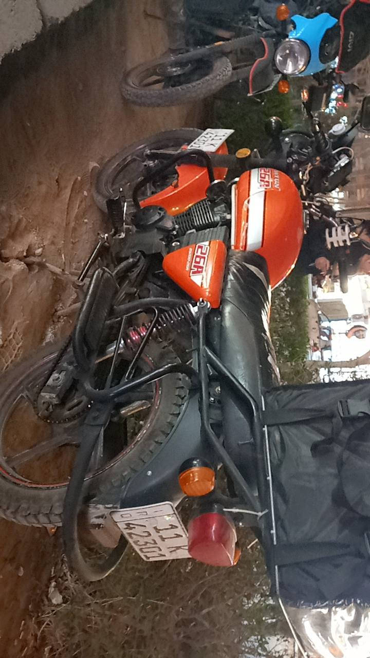 السلام عليكم ورحمة الله دايوان  موديل 22مرقم بغداد بأسمي مكفولة رقم أنكليزي عنواني بغداد مدينة الصدر سعر مليونين قفل شراي اتصل
