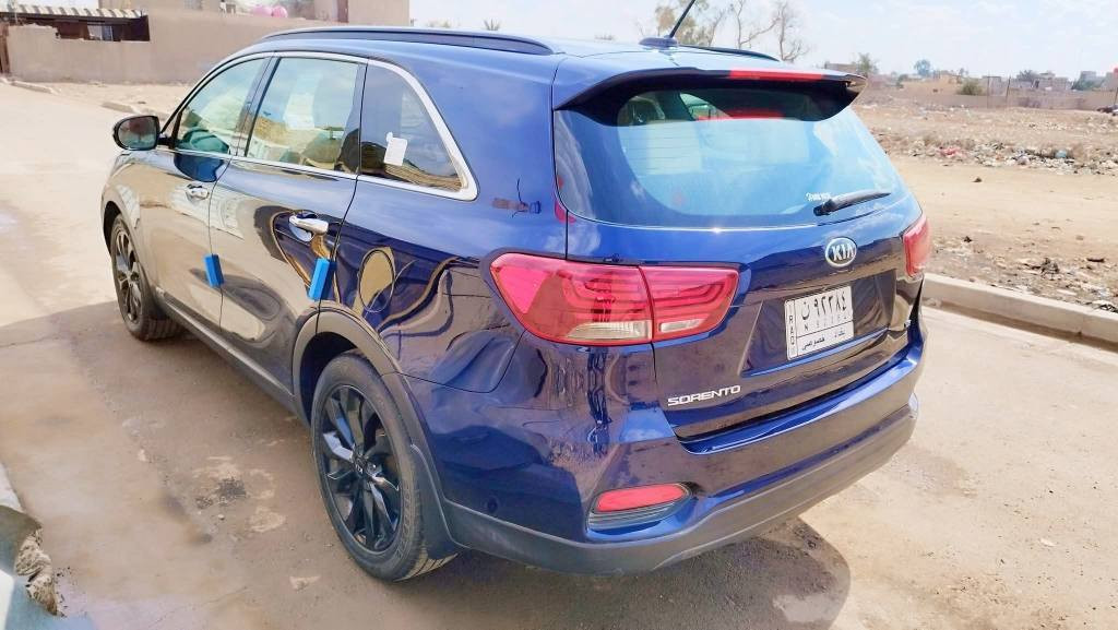 السلام عليكم عندي سورنتو  لبيع موديل 20 رقم بغداد نكليزي ماشيه 50 ميل وارد امريكي حدثهه فقط بنيد سياره نص فول(( 6 سلندر /7 راكب/ كير 8 نمر/ 3 قطع تبريد/ 3 انضمه قياده/ فور ويل/ بصمه تشغيل/ شاشه/  كشنات جلد /كشنات كهربائي/ كشنات تدفئه) السعر200 وبيهه مجال قليل المكان بغداد المدائن استفسار تصل على ‏‪0780 185 3149‬‏//‏ ‪0772 568 1636‬‏ بغداد, العراق
