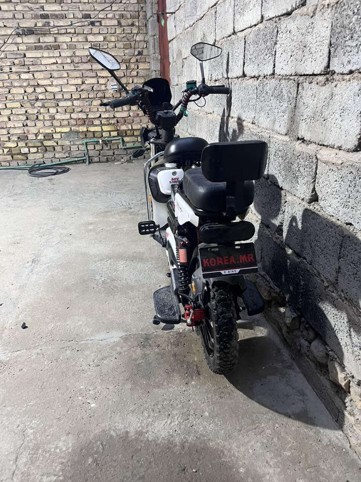 شحن للبيع
طافي ماادري شبي بس بطاريات مابيهن شي 
سعر ٢٠٠ قفل بعد جديد مصار كم شهر من اشتريت
***********
