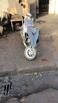 شباب سعد للبيع مكينه 55 دراجه حلوه 350 مكان بغداد رقم الهاتف 077702163...