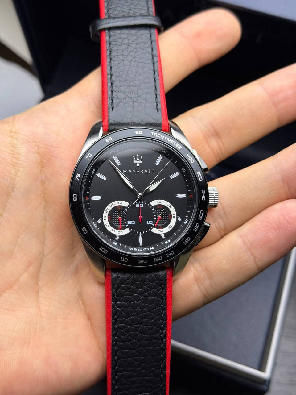 MASERATI
اصلي اورجينال ايطالي 
كاملة المرفقات الاصلية غير مستخدم  
سير جلد طبيعي اصلي مختم 
سنتر ثواني منفصل 
نظام 12،24 ساعة 
تاريخ شهري 
ارقام واميال لامينوس 
مقاومة للماء 100 متر 
ستانلس ستيل بالكامل 

⭕️السعر مناسب جداً للمهتمين 

ملاحظة / جميع الصور من تصويرنا للقطعه

cmYpIDWsqsvtUzegXU


**إذا كنت صاحب هذا الإعلان وتريد حذفه لأي سبب، رجاءا أرسل رسالة إلى الدعم الفني**