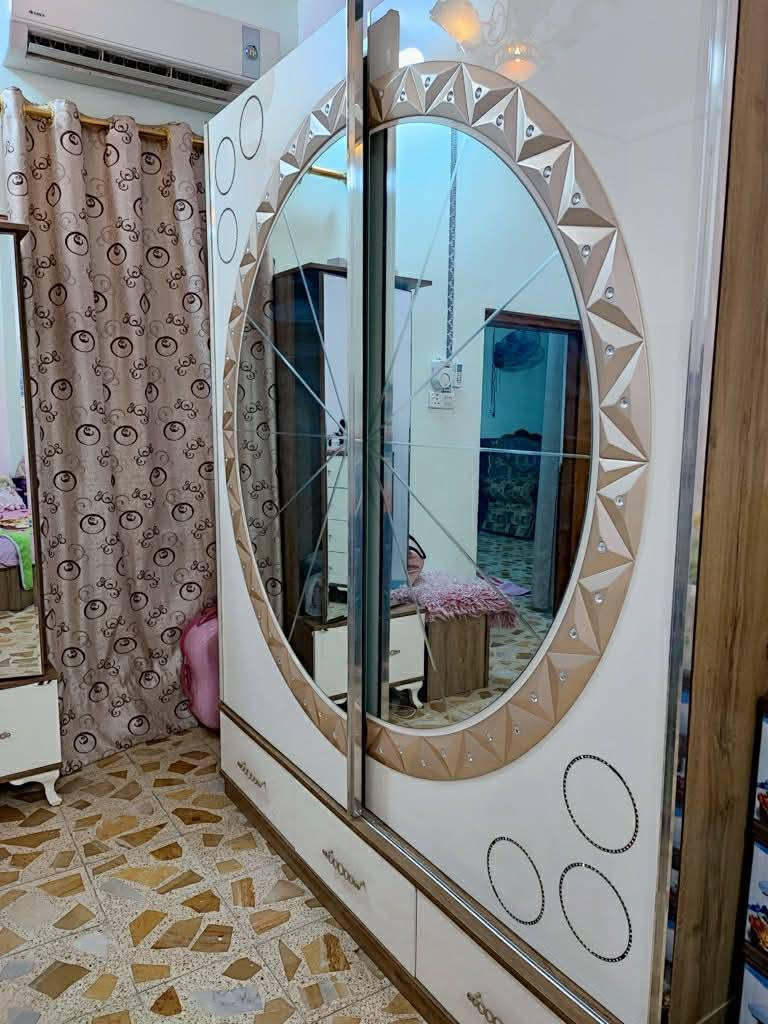 سلام عليكم غرفه إيطالي للبيع اخت الجديده نضيفه جدآ سعرها ٧٥٠ وبيها مجال للشراي مكاني نجف نصر بانزين خانه اي استفسار راسلني


**إذا كنت صاحب هذا الإعلان وتريد حذفه لأي سبب، رجاءا أرسل رسالة إلى الدعم الفني**