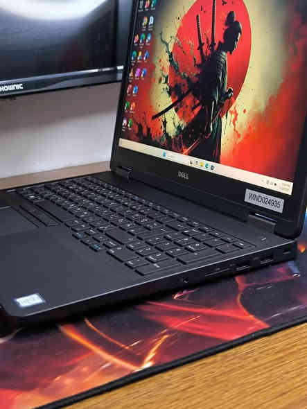 🚀 *دل لاتيتيود 5570 – أداء عملي وسعر مغري*

لابتوب عملي وقوي، يناسب المهندسين، طلاب الكليات، المصممين والمستخدمين الي يحتاجون جهاز متكامل بسعر متوسط.

🔹 *المواصفات:*
• Core i7 - الجيل السادس - فئة U  
• رام 8GB DDR4 (قابل للتطوير لـ 32GB)  
• SSD M.2 بسعة 256GB (قابل للتوسيع لـ 1TB)  
• شاشة 15.6 إنج  
• كرتين شاشة:  
  - داخلي Intel 4GB  
  - خارجي AMD R7 M360 - 2GB  
• كيبورد ليزري مضيء عربي/إنكليزي  

🎁 *الهدايا:*  
• شاحن أصلي + حقيبة + ماوس + ماوس باد  
🛡️ *الضمان:*  
• فحص أمام المندوب + ضمان 15 يوم بعد الاستلام  

💰 السعر: 270 ألف دينار فقط شامل التوصيل  
📦 التوصيل متوفر لكل المحافظات  
📞 للطلب والاستفسار واتساب: *************

📌 متوفر لفترة محدودة – راسلنا وخلينا نساعدك تختار اللابتوب المناسب لشغلك! بغداد
