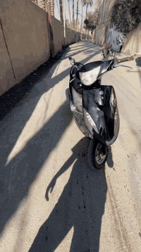 سلام عليكم دراجه ماكس عدله كفاله عامه من كلشي سعر 800 وبيهه مجال رقم *********** العنوان الكاظميه
