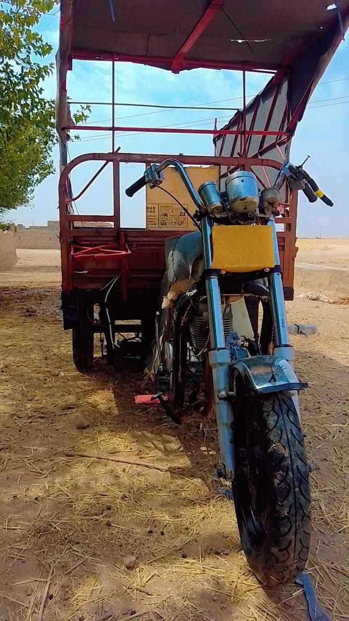 اسلام عليكم ورحمه الله وبركاته من رخصة الادمن للبيع ستوته موديل 2015 محرك ركبه شاصي  اكسل شرط كهربائيات شغاله نص هندر تاير امامي جديد السعر 450 مكاني  ناحية الزاب قرية شميط ***********
