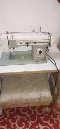 مكينة خياطة • للبيع • ماعرفت أستخدمها