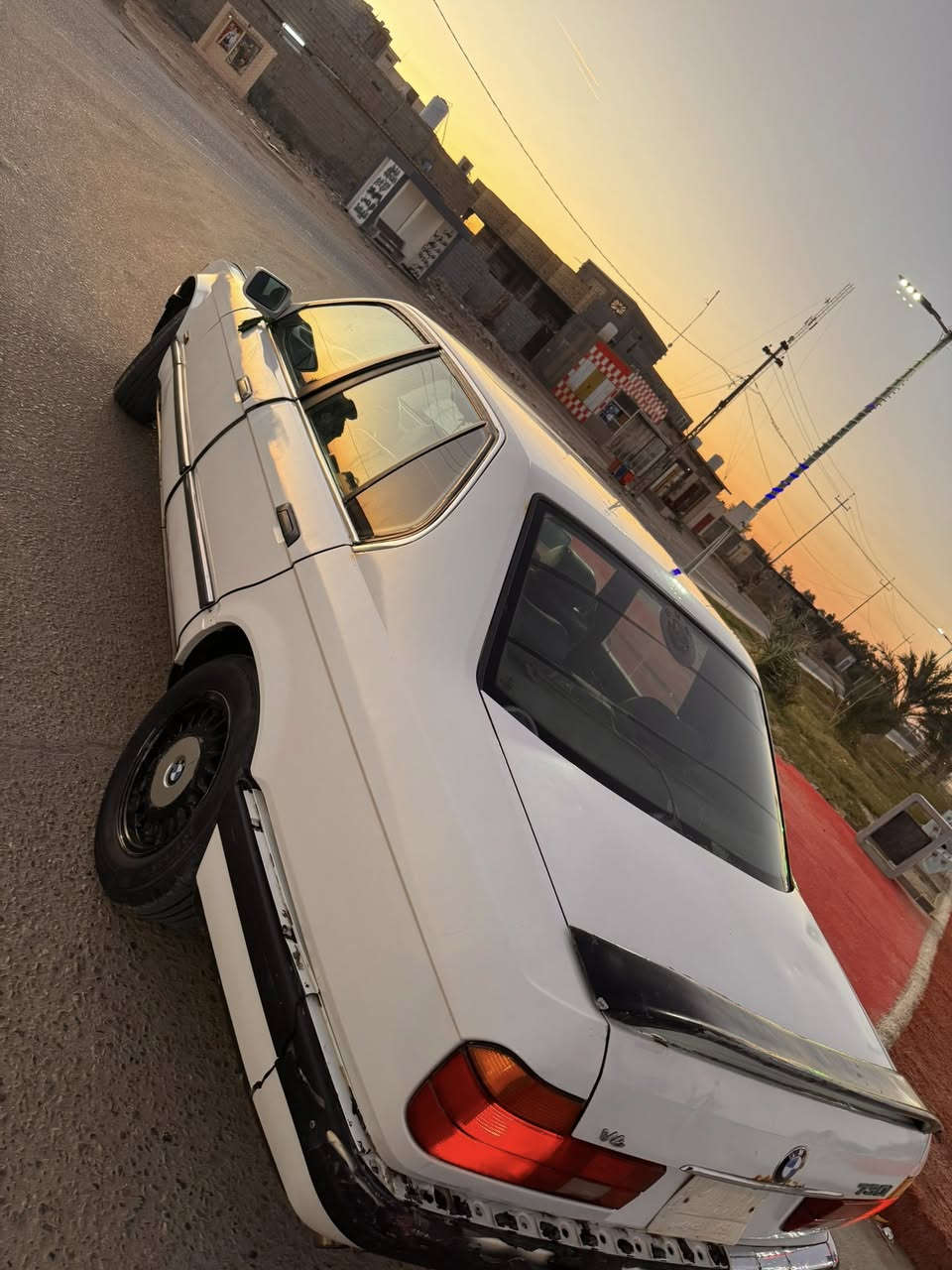 ‏سلام عليكم ‏عندي سيارة أريد رؤوسها***********
