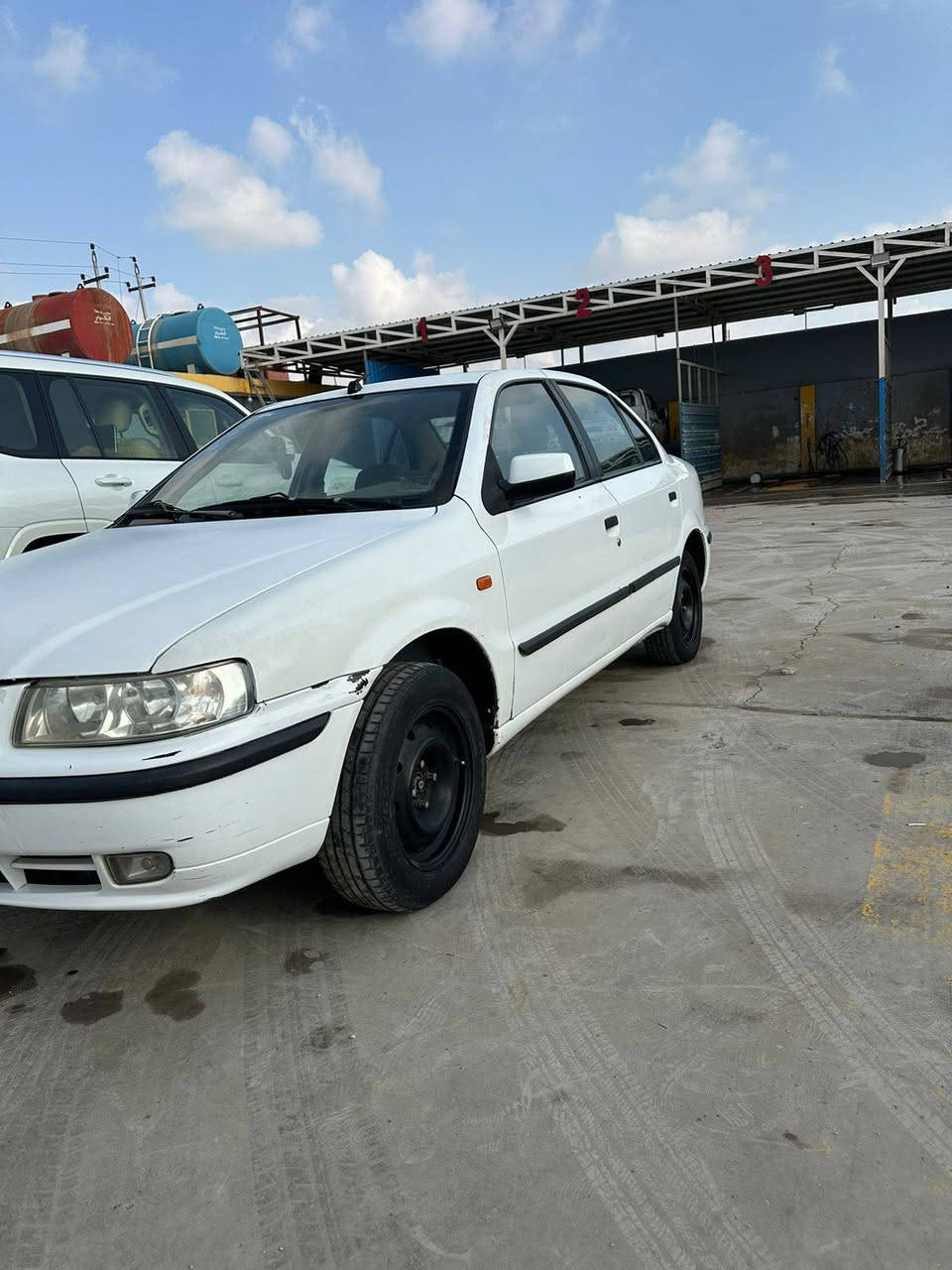 سلام عليكم
سمند 2011
رقم بغداد بأسمي تحويل مباشر
بيه جاملغ جهة السايق تبديل وصبغ فقط
باقي البدي مكفول من الصبغ
مكينه مفتوحه بدون بخار
گير سليم
السعر ٤٣ وبي مجال
عنوان كوت
***********
