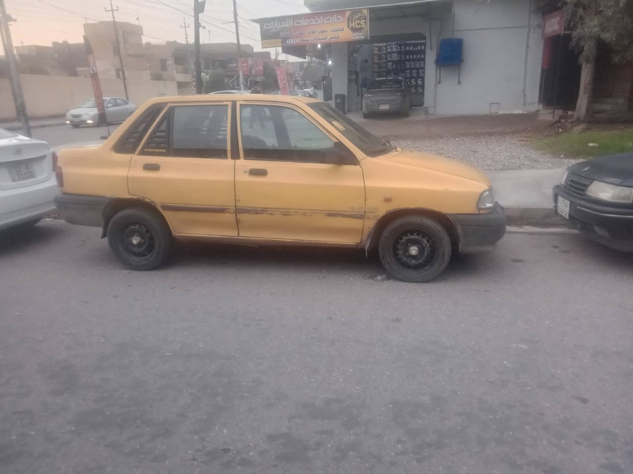 السلام عليكم سايبه 2009 الضرر هذا الجاملغ الخلفي كابون بانزين بس متوقف شرعيه بل موصل تحويل وبيها نقوصات خفيفه 10مقدمه وبشهر 2 هذا رقمي ***********
