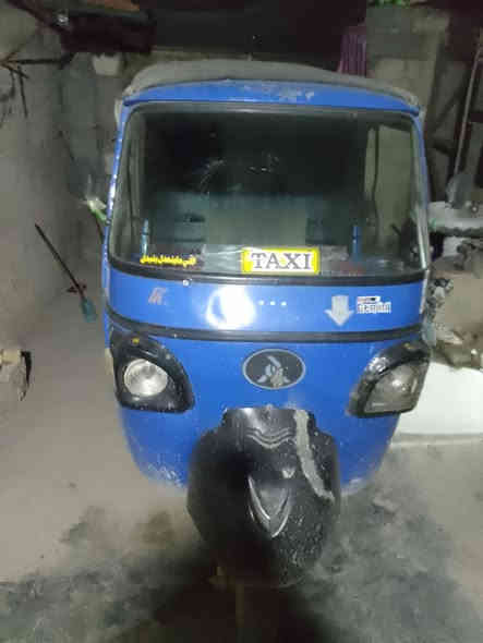 السلام عليكم تكتك هندي موديل 18 بيهه مكينه بجاج موديل 20 بغداد الغزاليه شارع الضغط الاستفسار الاتصال على هذا الرقم *********** السعر مليون وسبعميه وبيهه مجال
